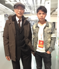 羅家英合影