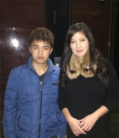 陳明真合影