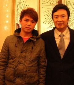 費(fèi)玉清與殷珊合影
