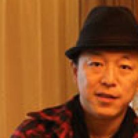 黃渤出席長沙世茂地產(chǎn)活動